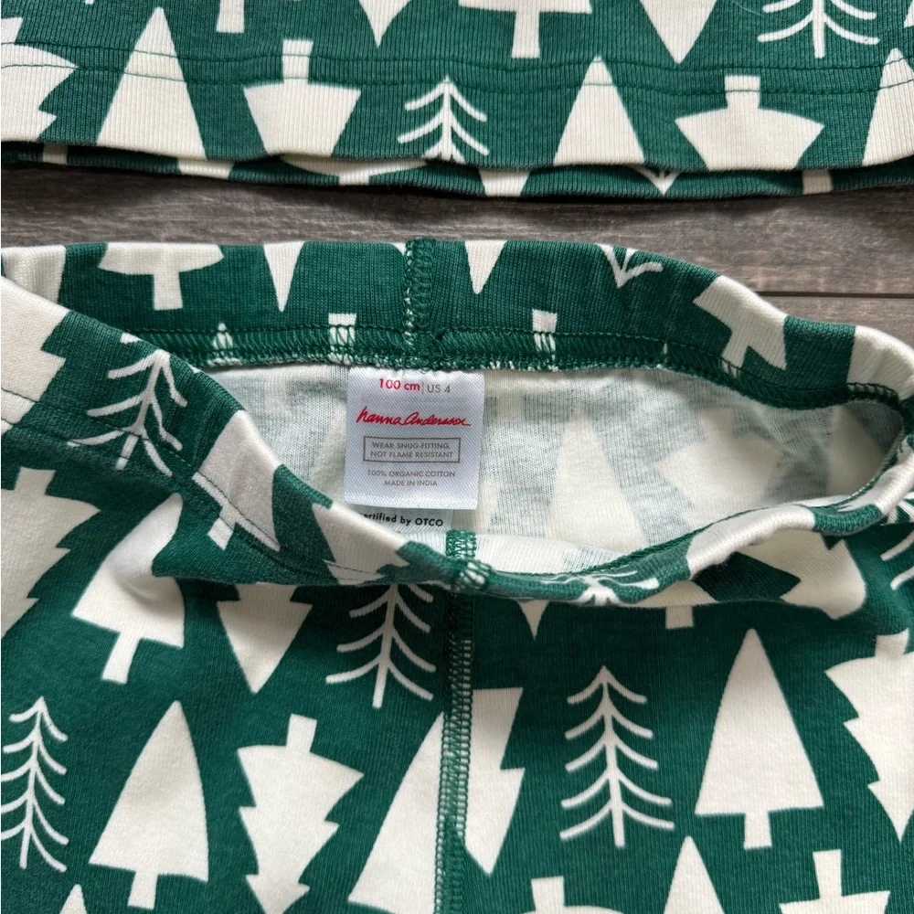 Hanna Andersson Holiday HannaJams Pajama Set - Picture 6 of 9